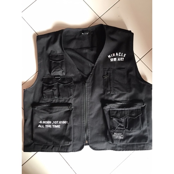 miracle mates -expressing utility vest