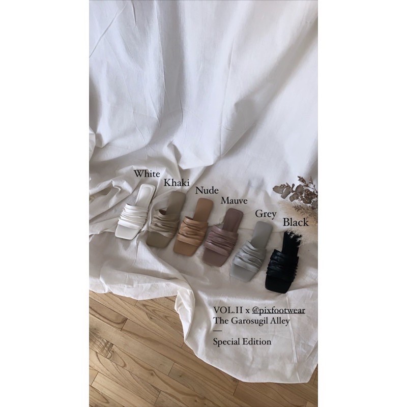 PIXFOOTWEAR x HONEYKWK Namu Sandal in Black sz 41