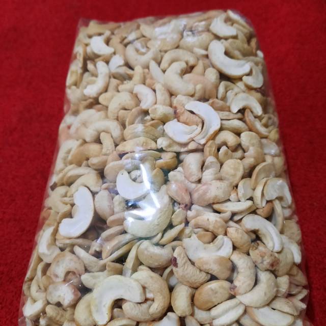 

KACANG METE BELAH 2