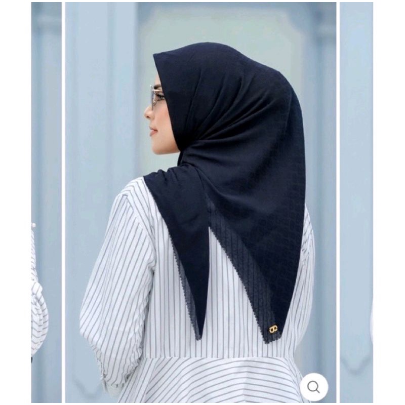 tapis embossed navy buttonscarves