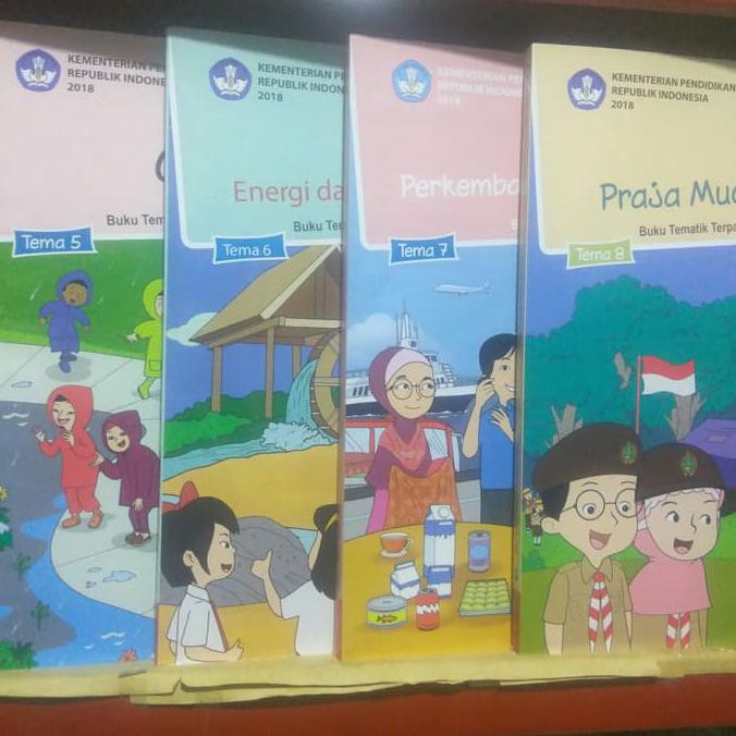 

Paket Buku Tematik Kelas 3 SD Semester 2 Tema 5678 REVISI 2018 KURIKUL HARGA TERBAIK