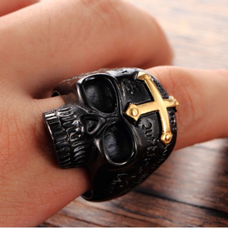 SEUSUK  Cincin Motif Tengkorak Gaya Gothic Punk Warna Hitam / Gold untuk Pria