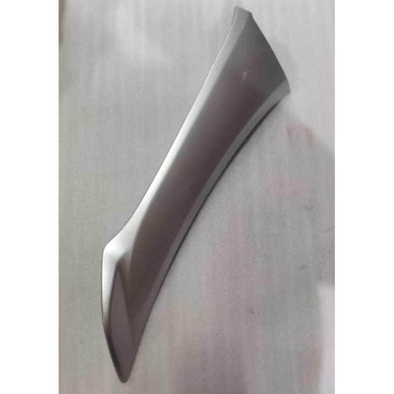 Shield Leg SupraX125 Karbu Kanan Silver Ori Honda 64430KTM850FMH