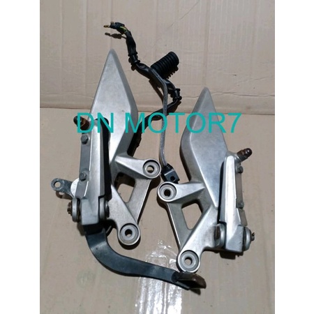 foot step honda cb 150 R original step depan