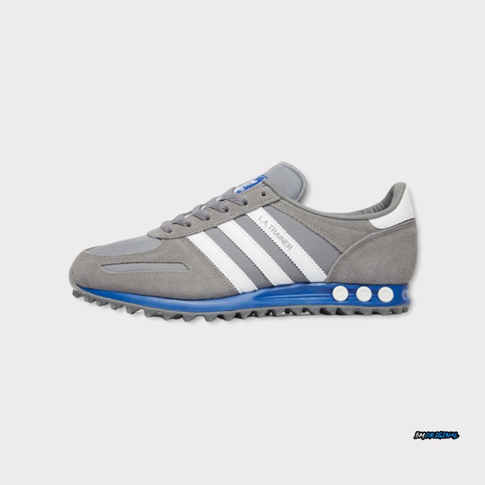 adidas trainers grey and white