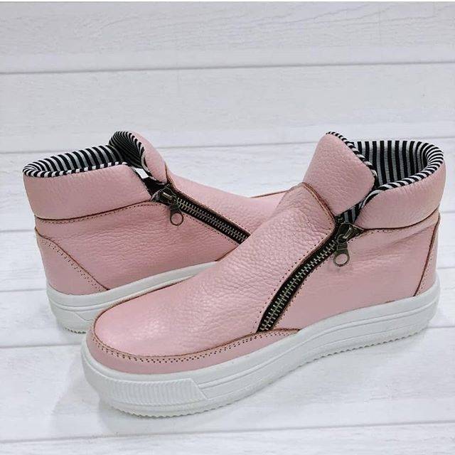 Sepatu boots wanita kulit sapi garut (next slide)