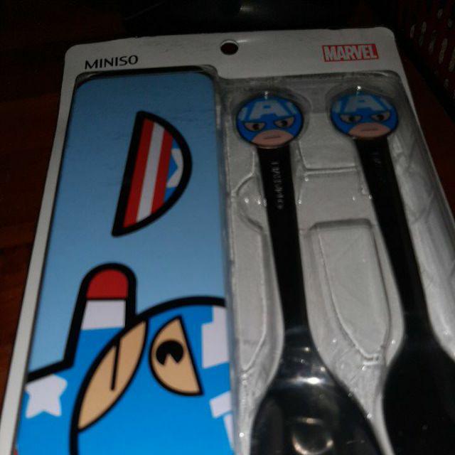 Miniso Captain America Cute Sendok Garpu Set And Box Case