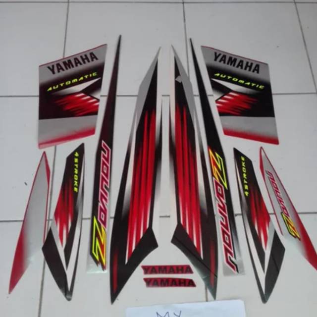 Sgriping nouvo z 2005 2006 merah silver