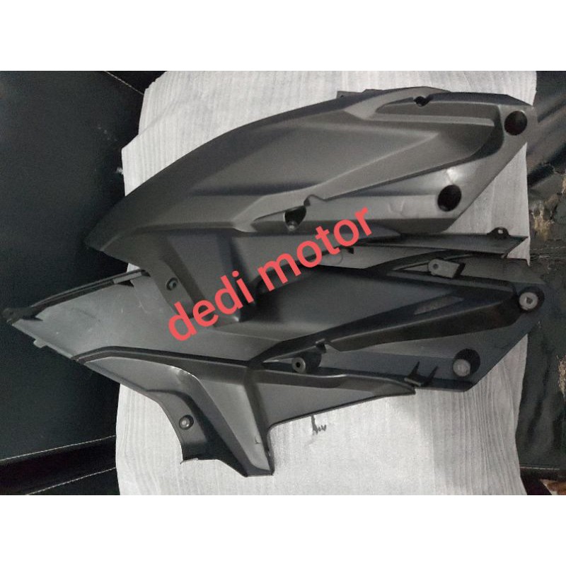 Cover sambungan body vario tecno 125 tahun 2012 - 2015 2015 vario 125