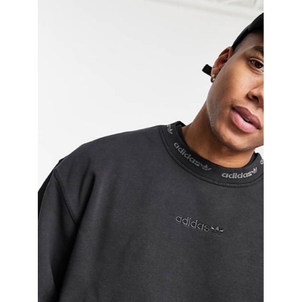 Dyed Crewneck black Adds