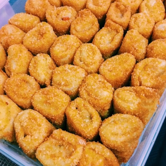 

Frozen Risoles Smoked Beef Mayo Premium Handmade by HC Brownie