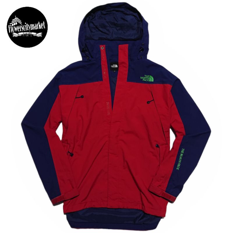 The North Face Outdoor & Side Pocket