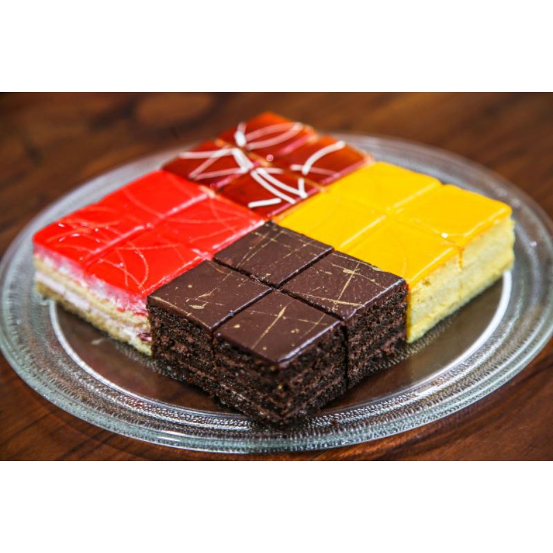 4in1 Slice Cake