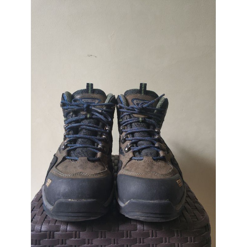 Sepatu Gunung Outdoor Kolon Sport Original Second