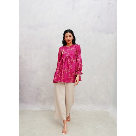 Klamby Bella Blouse in Raspberry