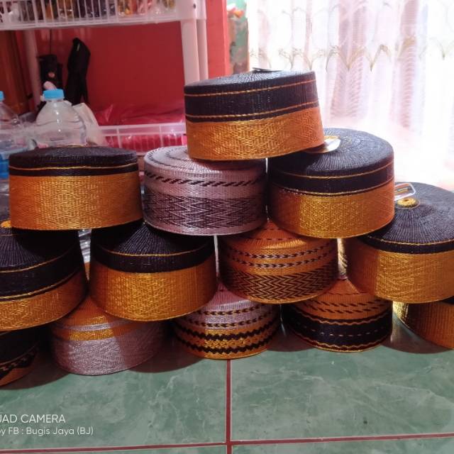 Songkok Recca Bugis.