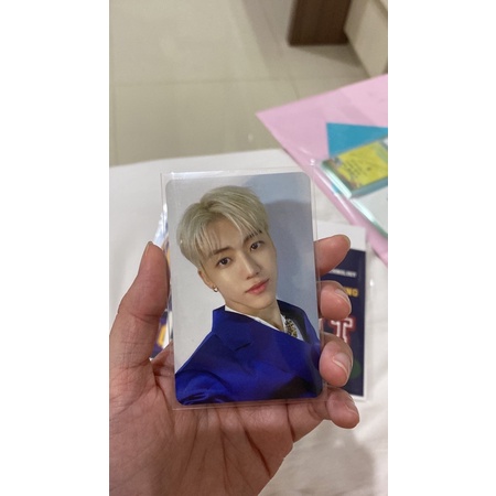 pc jaemin kolbuk collecting yearbook 2020