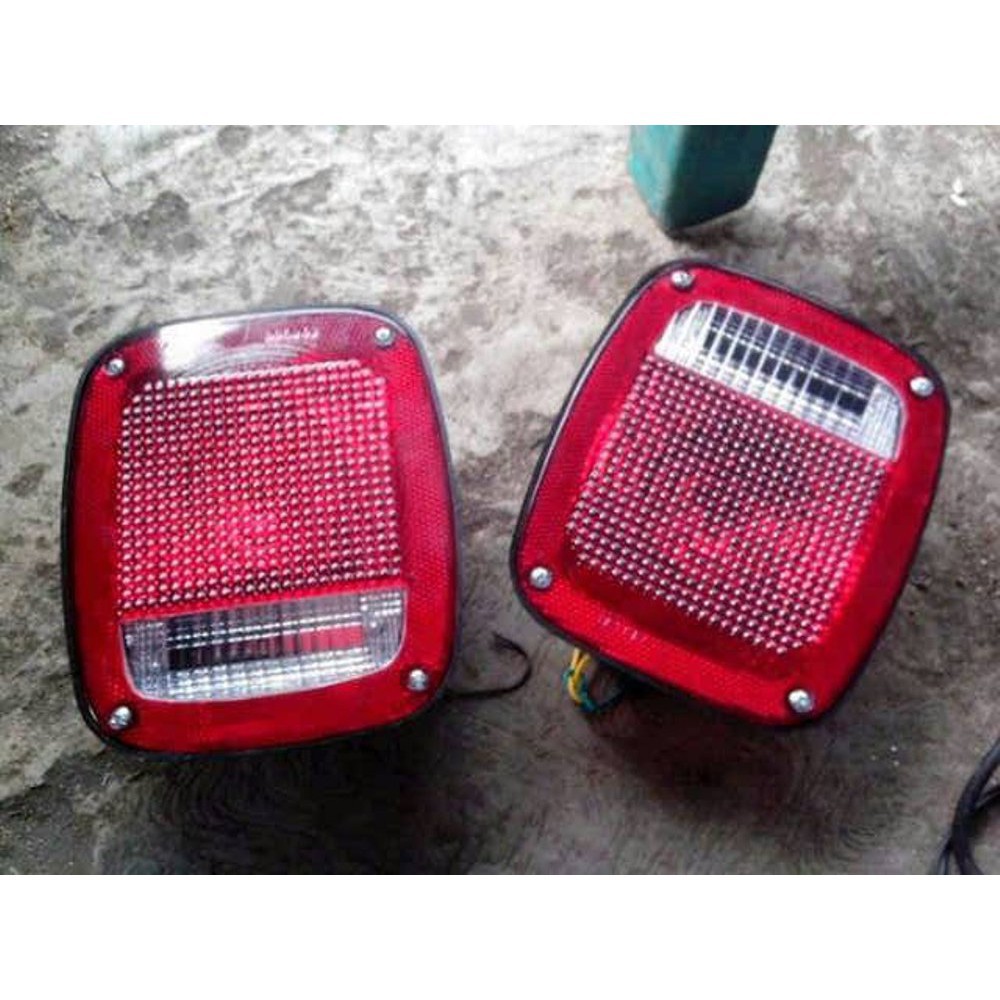 STOP LAMP TAIL LIGHT LAMPU BELAKANG JEEP CJ7 - LAMPU MOBIL - AKSESORIS EKSTERIOR MOBIL
