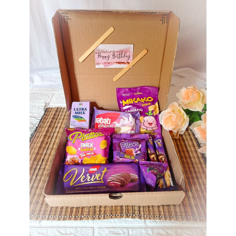 

Gift box snack
