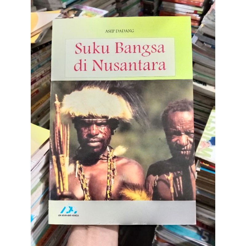 Suku Bangsa di Nusantara.