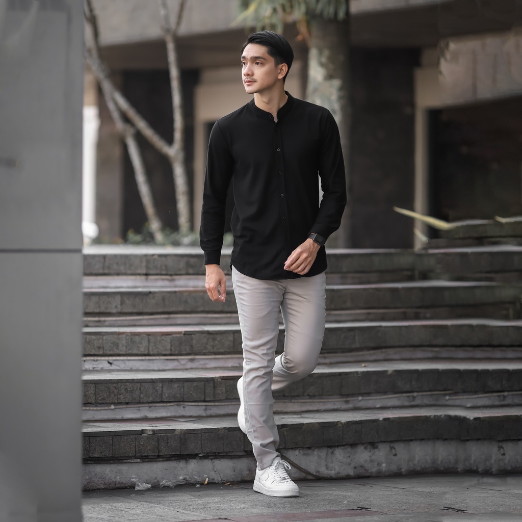 BROGUY Kemeja Pria Lengan Panjang Basic Polos Kerah Sanghai Casual Slimfit Hitam Size M - XXL