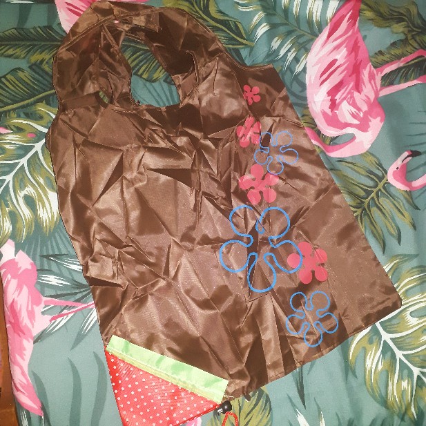 Travelmate Tas Belanja Serbaguna Lipat Strawberry Baggu Bag Bisa Jadi Besar