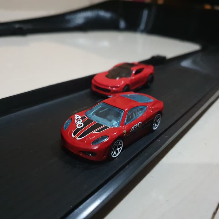 Hot Wheels Track Fat Track Magnetic 