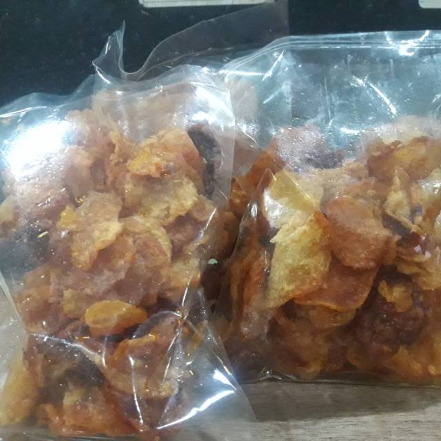 

Keripik kentang pedas kemasan 50 gram