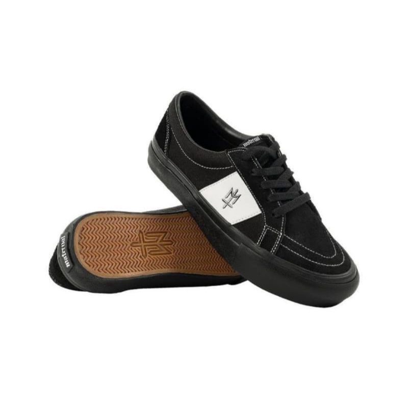 SEPATU "INVERNI BL" MATERNAL DISASTER