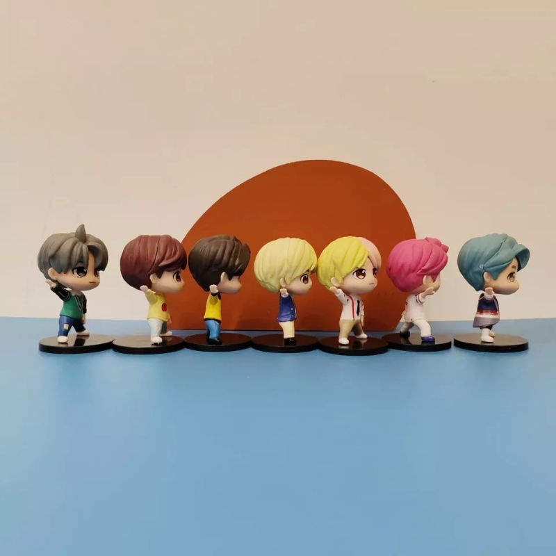 Action Figure BTS KPOP Idol Set 7 Miniatur Hiasan Topper Cake