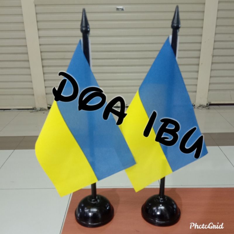 

best seller tiang kayu meja+bendera UKRAINA ready stock