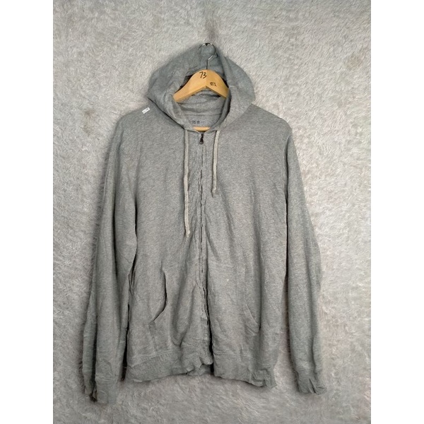 HOODIE ZIPPER UNIQLO