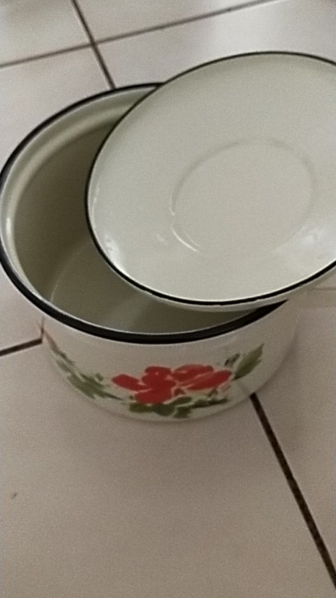 Panci Masak Dutchoven Enamel (porcelain On Steel) Indonesia Motif Batik / Kembang 16 Cm 18 Cm