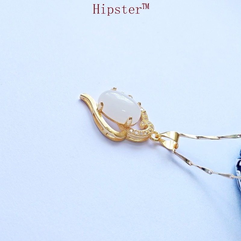 New Fashion Elegance Retro Micro Inlay Rhinestones White Jade Pendant Necklace