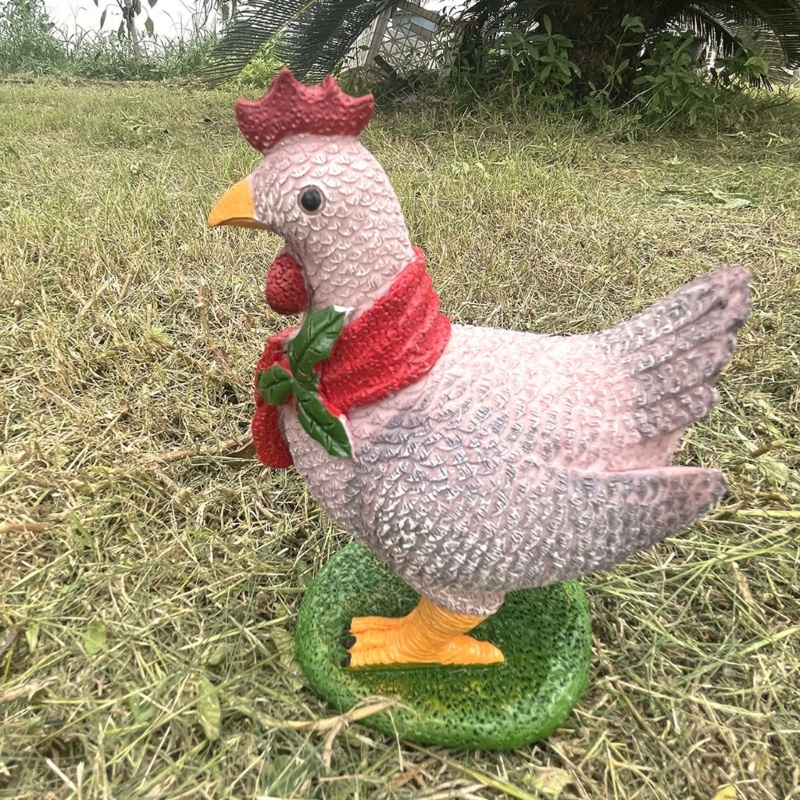 Ornamen Patung Hewan Ayam Dengan Syal Bahan Resin Untuk Dekorasi Taman