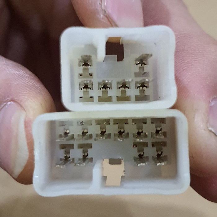 SOKET HEAD UNIT AUDIO OEM TOYOTA DAIHATSU FEMALE