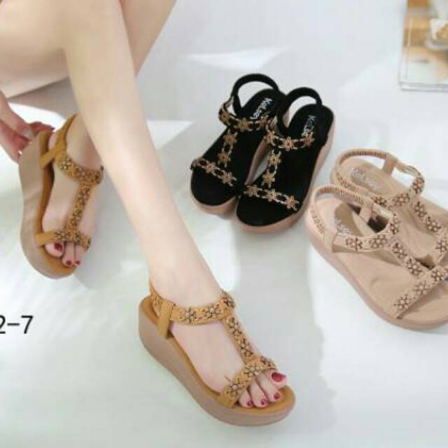 Sepatu Sandal Kelsey 322-7 LC17