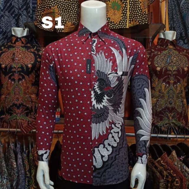 Kemeja batik slim fit lengan panjang pria butik