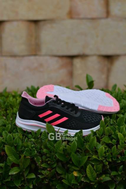 Sneakers Jogging Cewek Adidas Zoom Running Sepatu Wanita murah Adidas alphabounce grade ori Vietnam