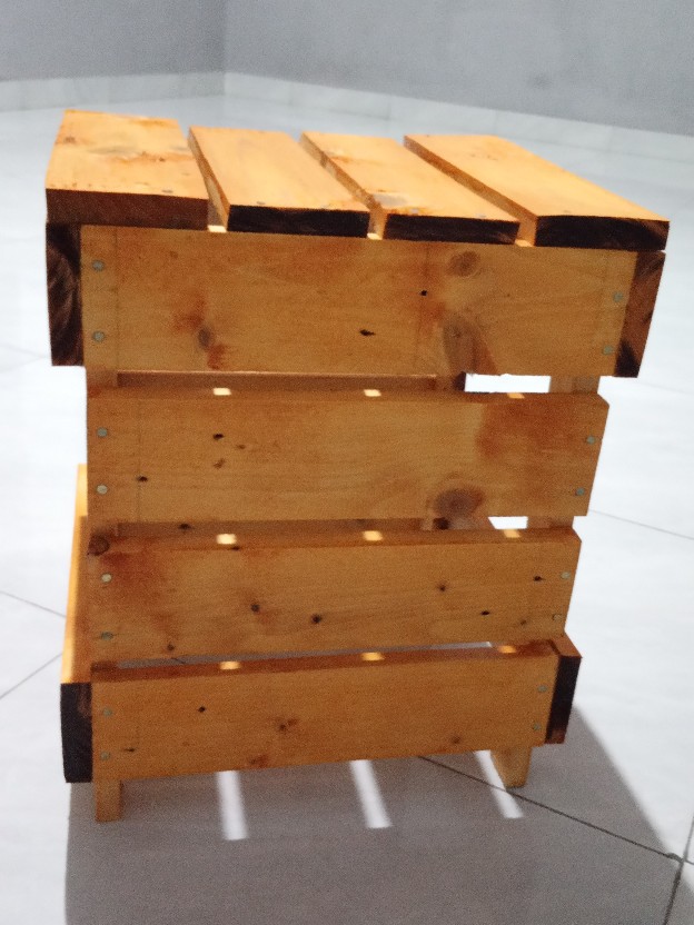 Finishing Kayu Waterbased Biovarnish Clearcoat Gloss Kemasan Mini Can