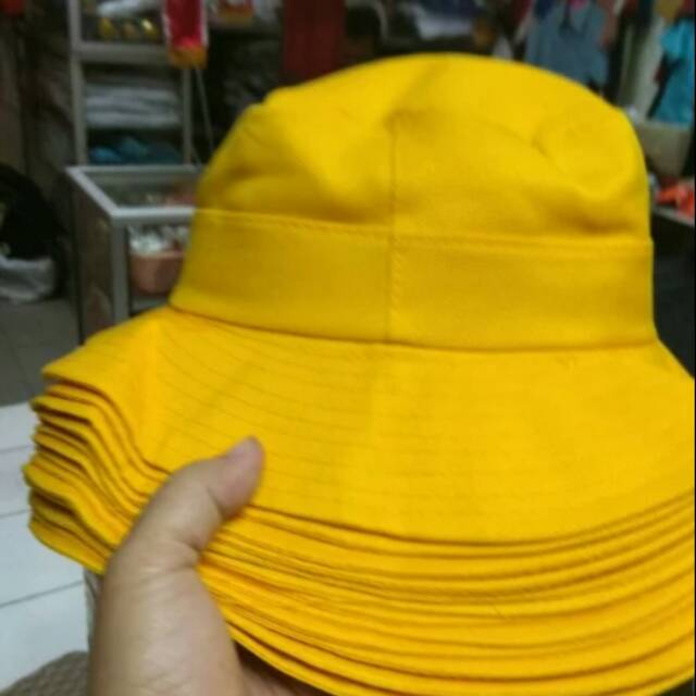 Topi rimba kuning