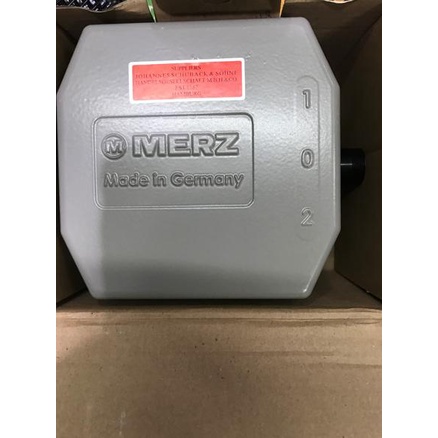 COS / CHANGE OVER SWITCH / OHM SAKLAR 4P 4 POLE MERZ 32A 32 A ada stock
