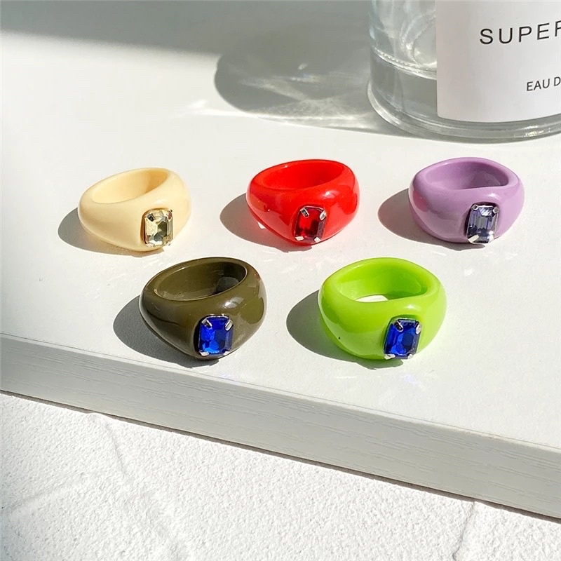 Bulky resin statement ring