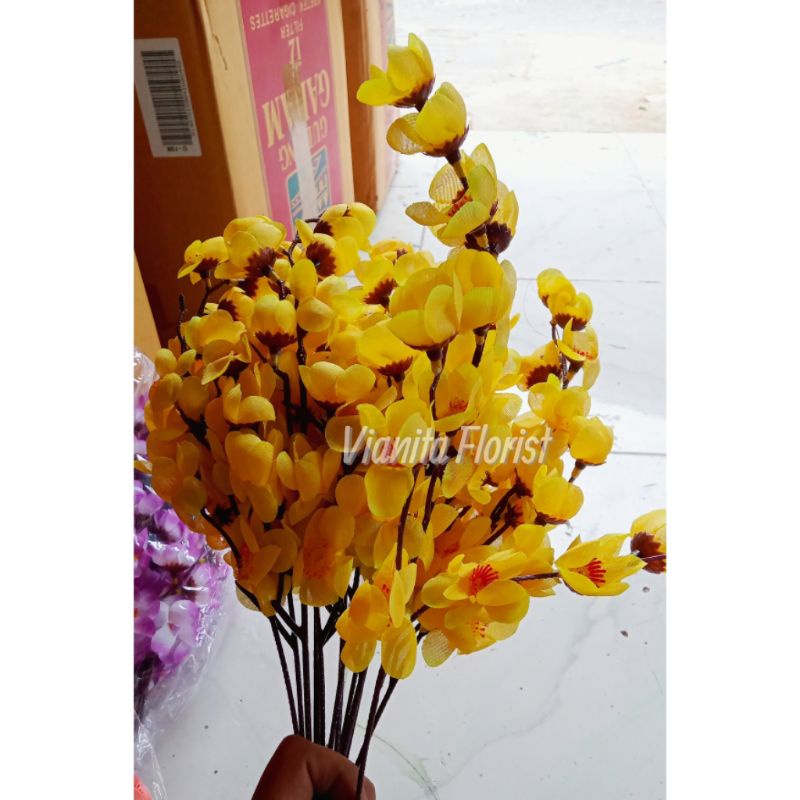 Artificial Bunga Sakura pertangkai