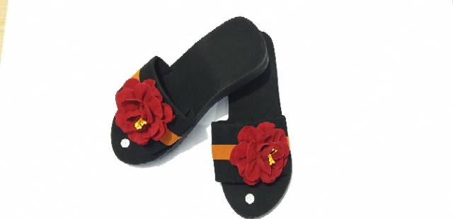 Sandal wedges kokop bunga kuncup New