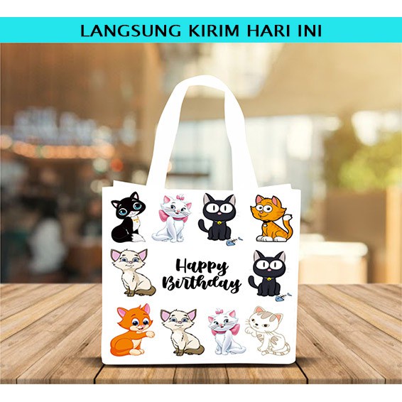 

Tas Ultah Ready Stok Bento uk 24 x 18 x 22 cm