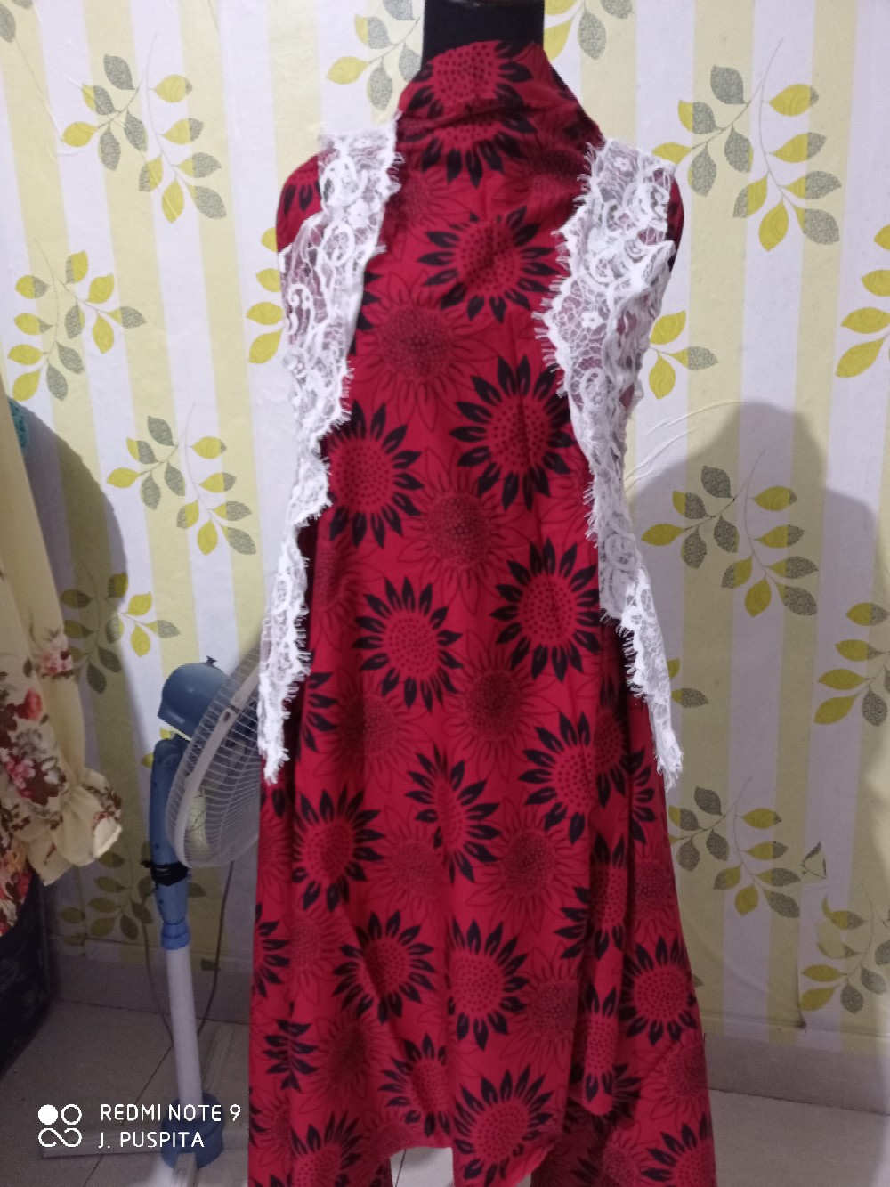 Kain Katun Batik Solo Premium Red Black
