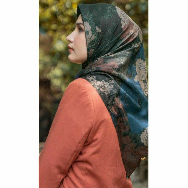 NEW  Dayana Scarf Amita by Heaven Lights X Dwihanda