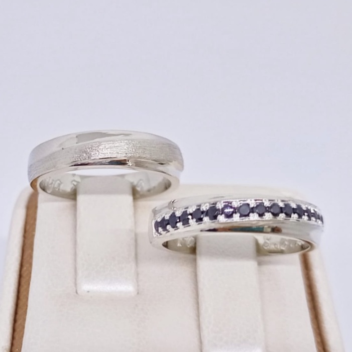 Cincin Tunangan Couple Perak Asli Ukir Nama A135