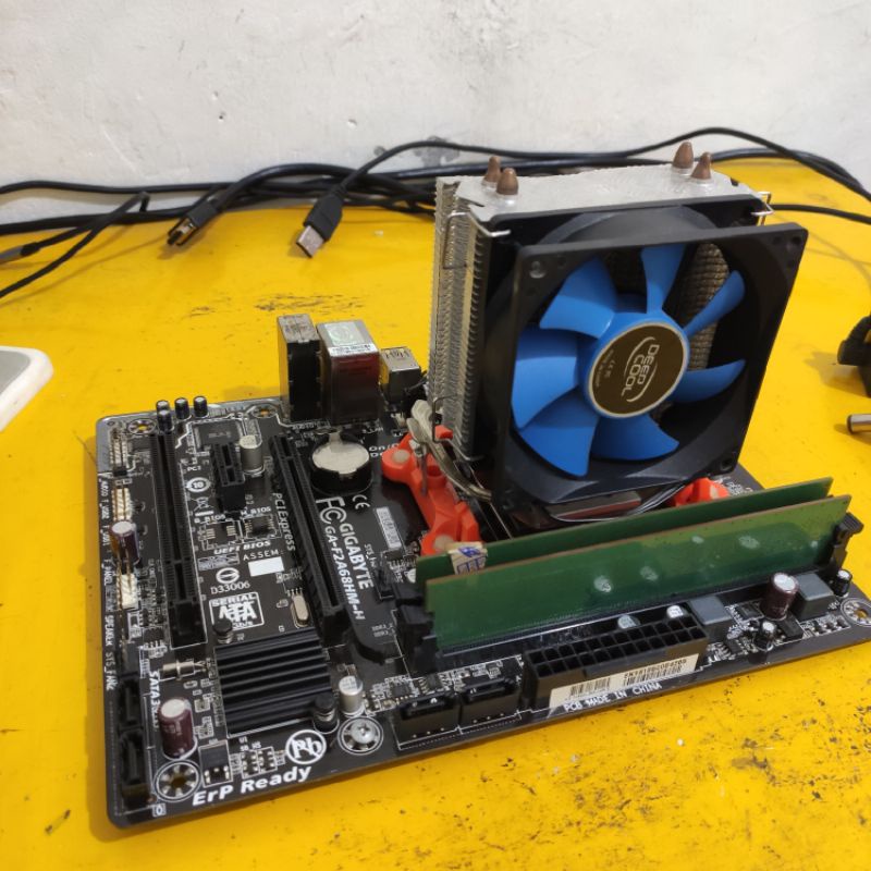 Paketan Bundling Motherboard Gigabyte FM2 FM2+ Processor AMD A6 6400K HSF Deepcool Ice Mini RAM 8GB 